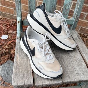 Nike Women’s 10 Phoenix Waffle Sneakers 👟 in Summit White & Black colorway